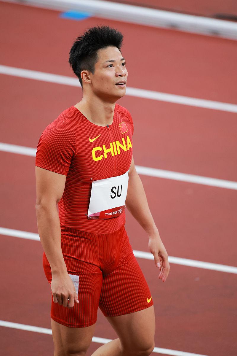 苏炳添刷新世界纪录，马龙教练激动落泪！